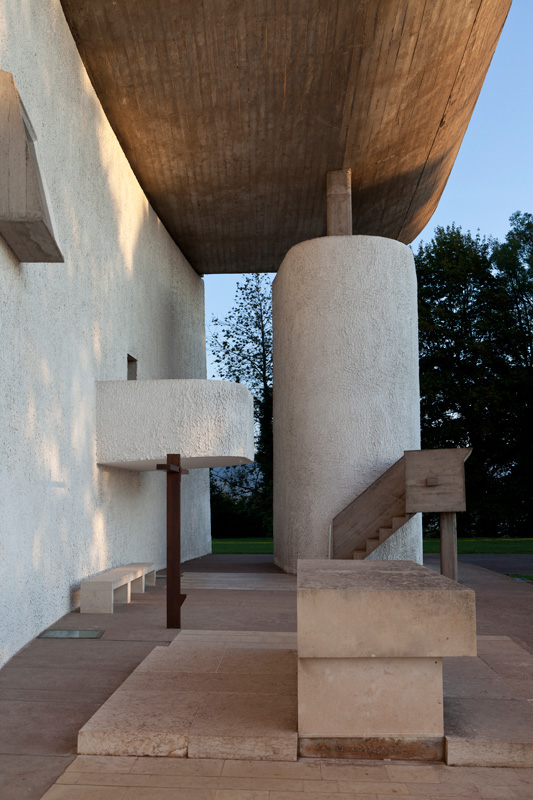 Aussenkapelle in O morgens
